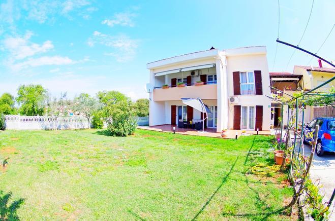 Apartments Hrga Pula Extérieur photo