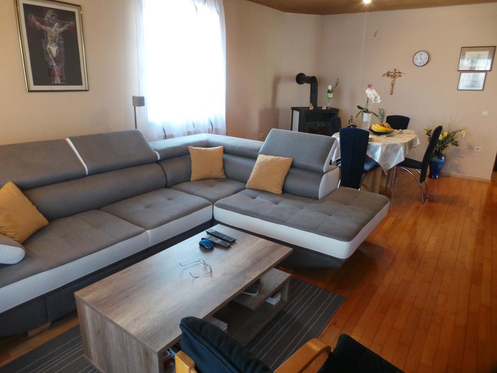 Apartments Hrga Pula Extérieur photo